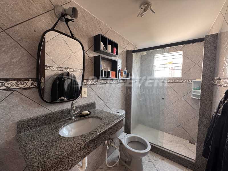 Casa à venda com 4 quartos, 212m² - Foto 6