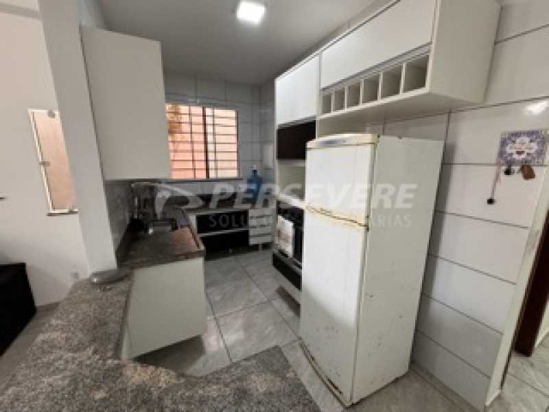 Casa à venda com 2 quartos, 81m² - Foto 4