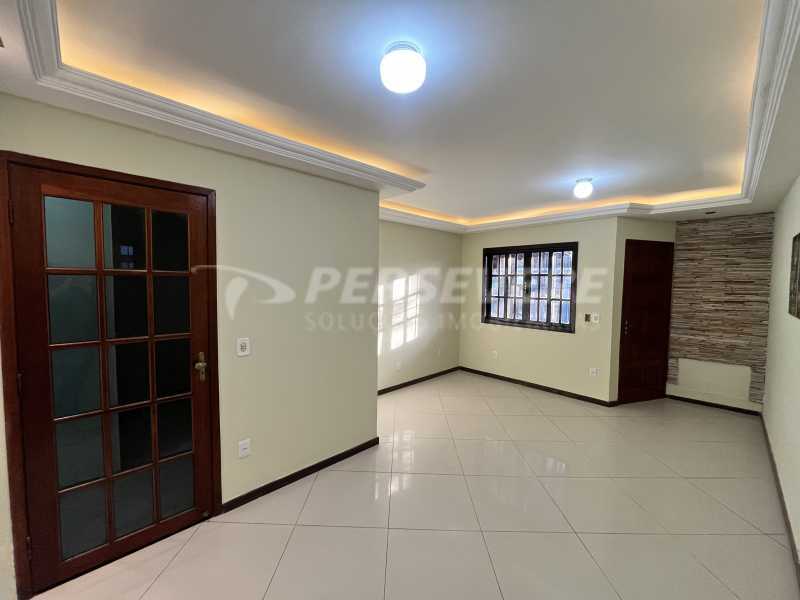 Casa à venda com 2 quartos, 120m² - Foto 3