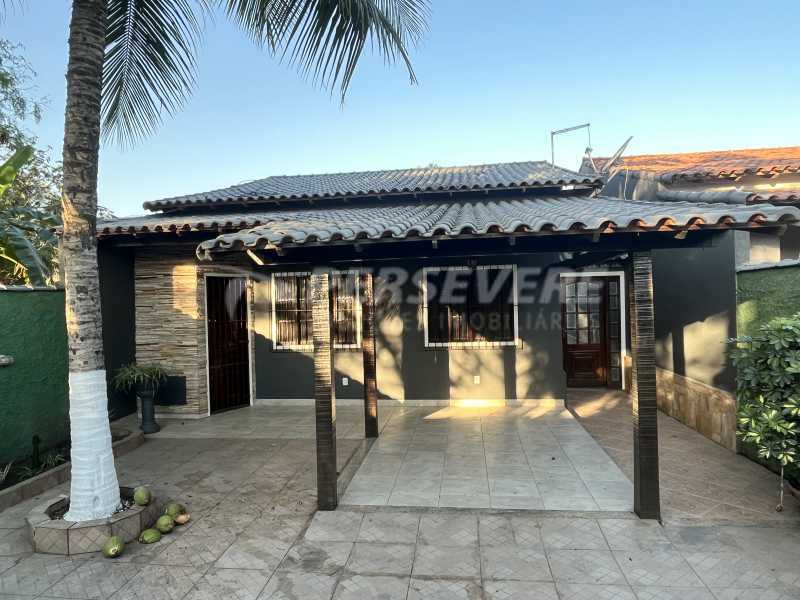 Casa à venda com 2 quartos, 120m² - Foto 1