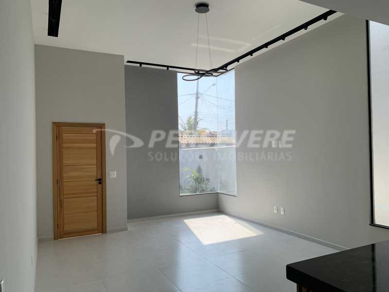 Casa à venda com 3 quartos, 105m² - Foto 2