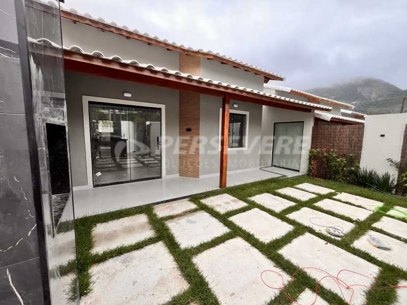 Casa à venda com 2 quartos, 70m² - Foto 1