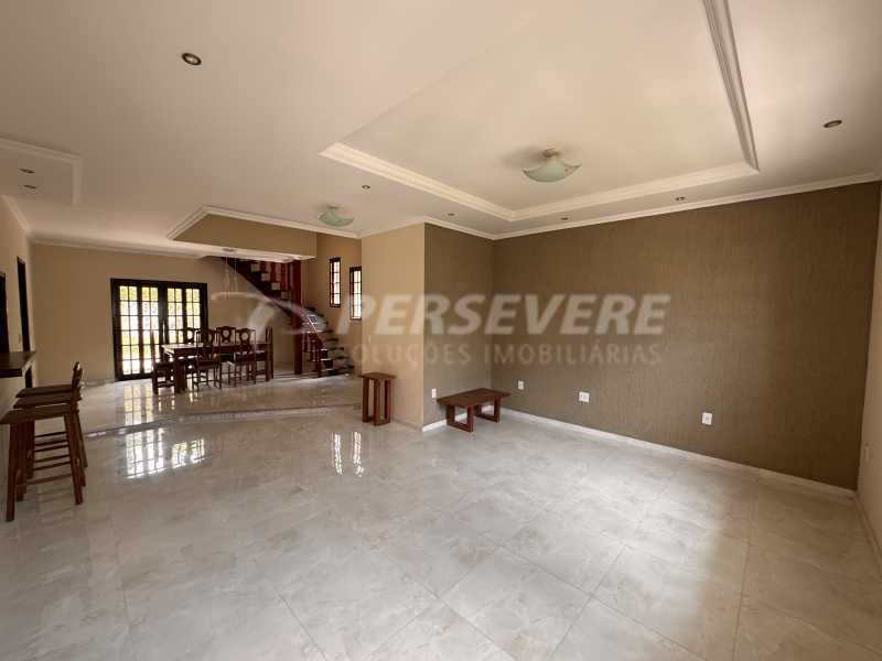 Casa à venda com 3 quartos, 208m² - Foto 2