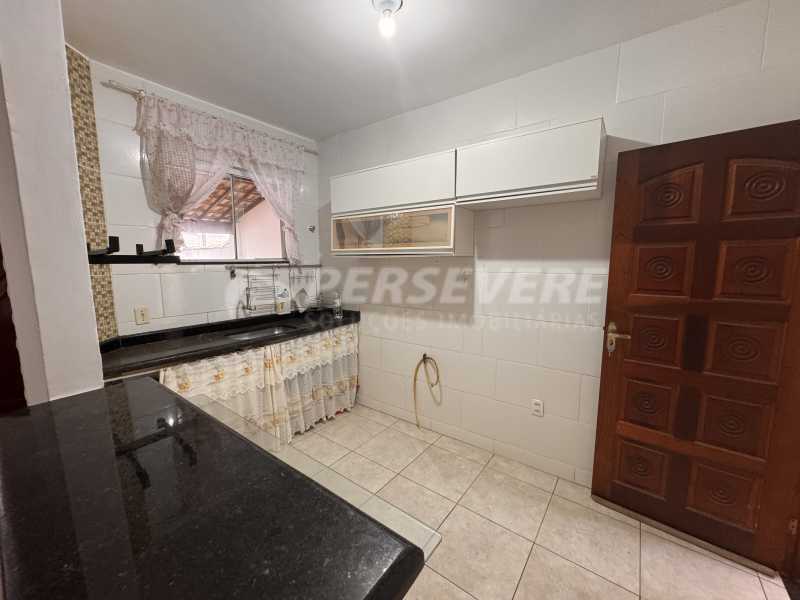 Casa à venda com 3 quartos, 80m² - Foto 2