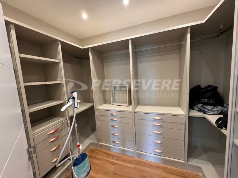 Casa de Condomínio à venda com 3 quartos, 250m² - Foto 15