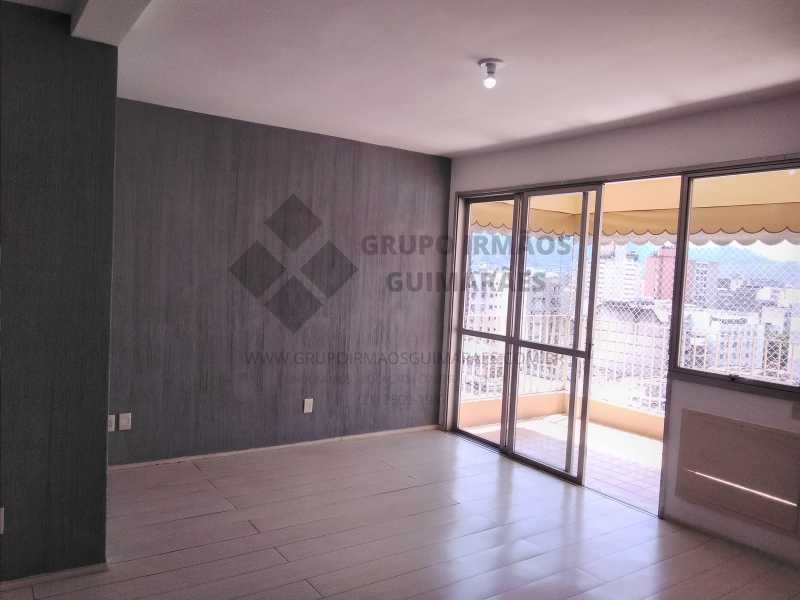 Apartamento para alugar com 3 quartos, 126m² - Foto 2