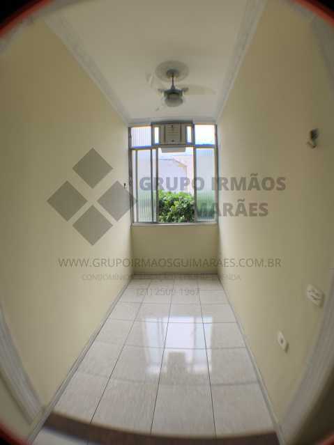 Apartamento à venda com 1 quarto, 50m² - Foto 2