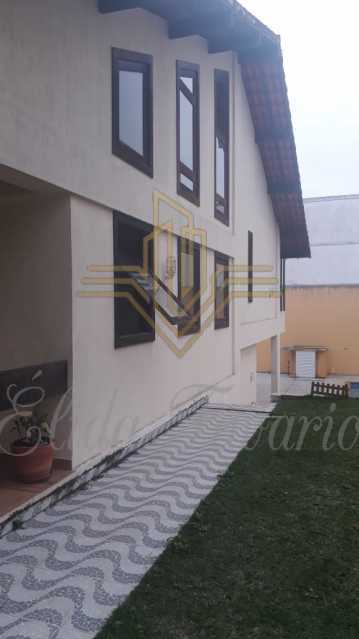 Casa à venda com 3 quartos, 340m² - Foto 1