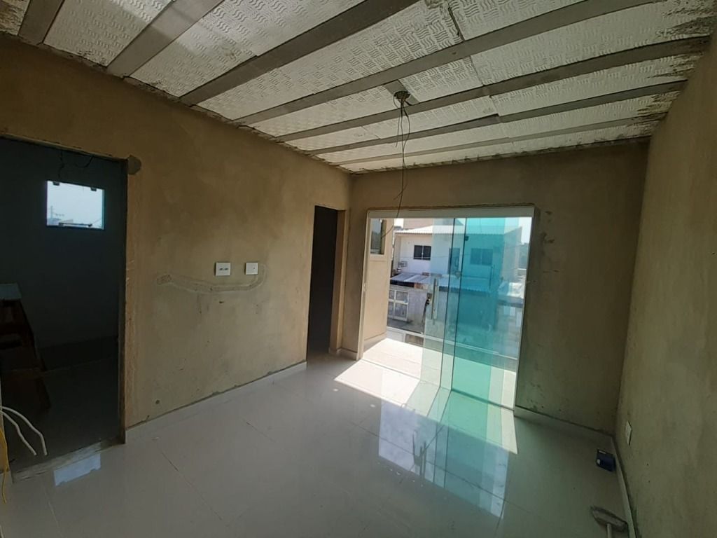 Casa à venda com 3 quartos, 150m² - Foto 5