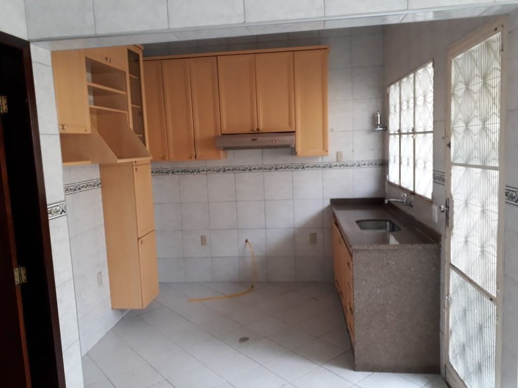 Casa à venda com 4 quartos, 247m² - Foto 15