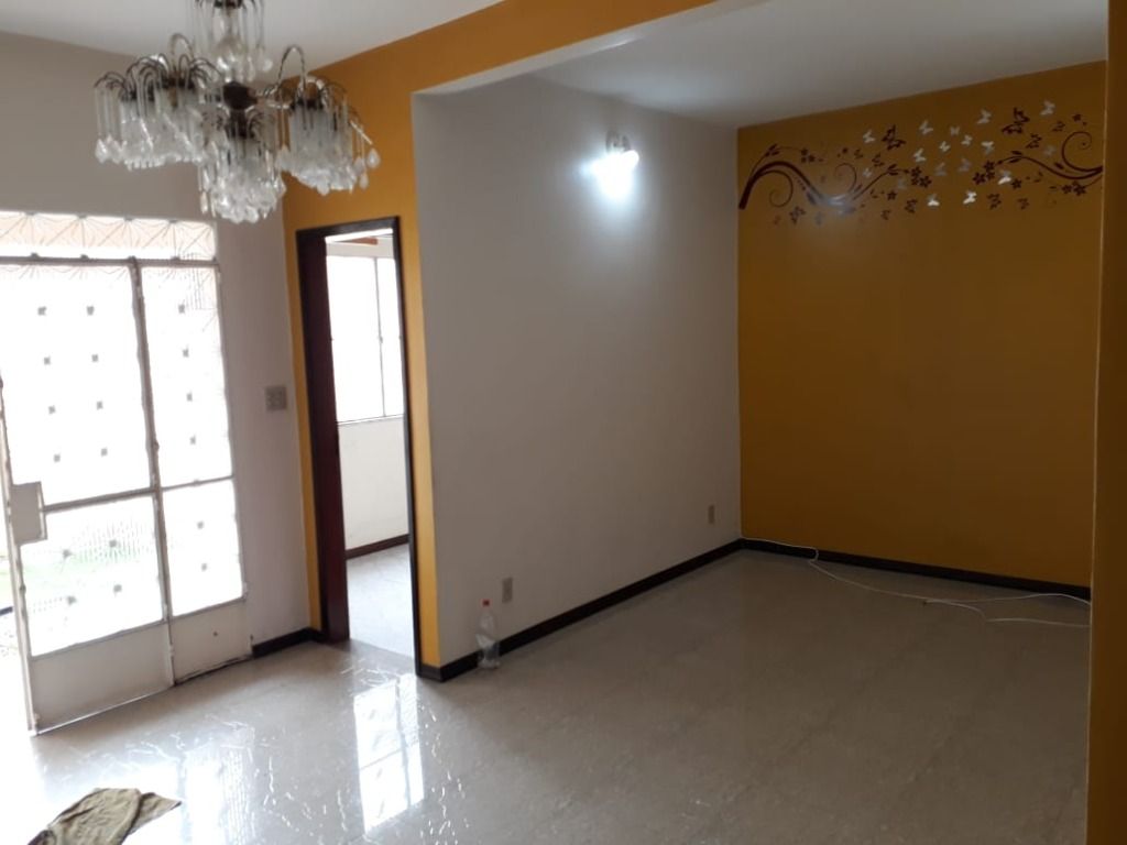 Casa à venda com 4 quartos, 247m² - Foto 6