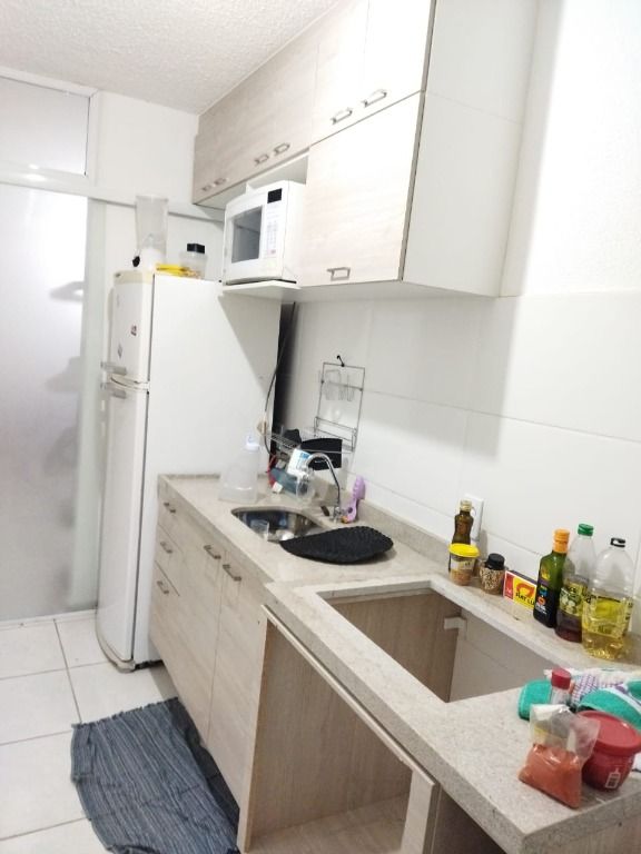 Apartamento para alugar com 2 quartos, 50m² - Foto 4