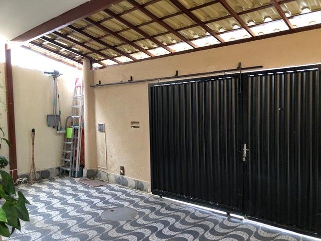 Casa à venda com 4 quartos, 90m² - Foto 4