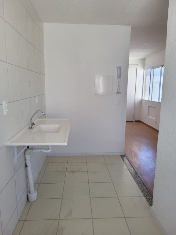 Apartamento para alugar com 2 quartos, 42m² - Foto 4