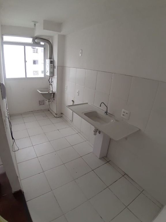 Apartamento para alugar com 2 quartos, 42m² - Foto 3