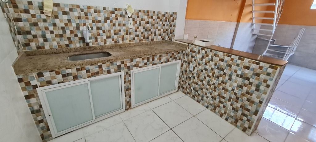 Casa à venda e aluguel com 3 quartos, 140m² - Foto 13