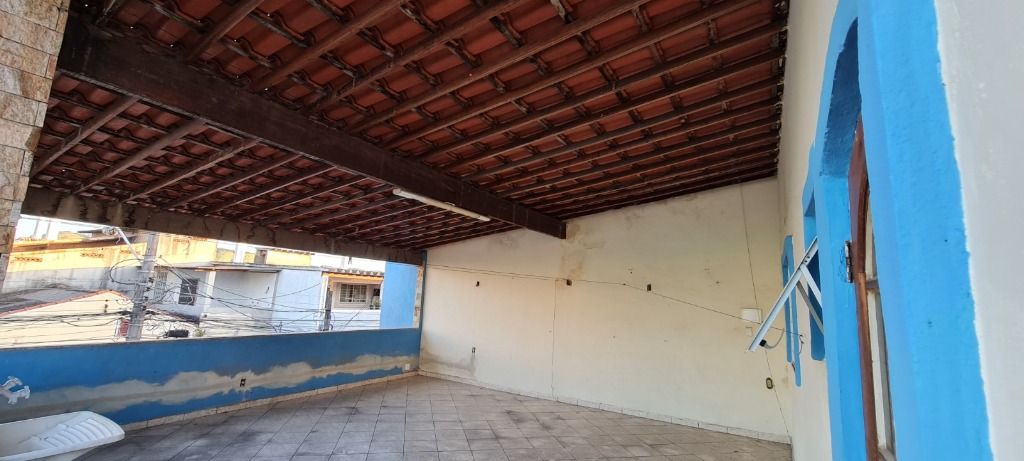 Casa à venda e aluguel com 3 quartos, 140m² - Foto 21