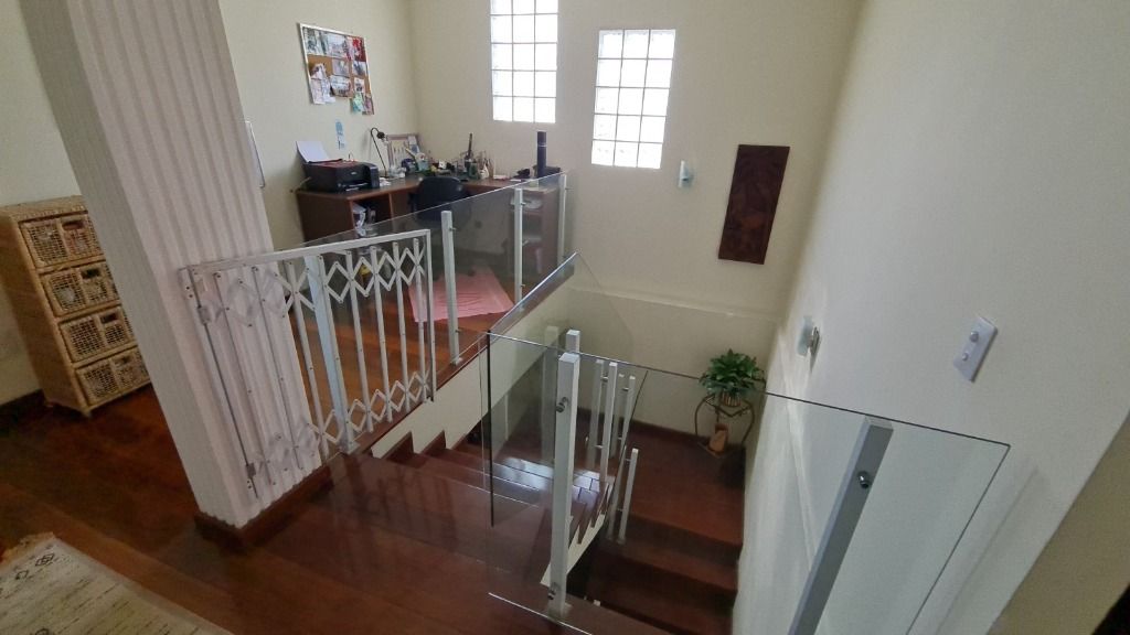 Casa à venda e aluguel com 3 quartos, 379m² - Foto 25