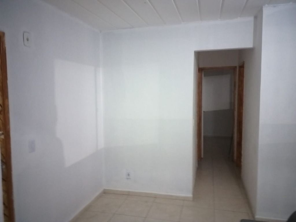 Apartamento à venda e aluguel com 2 quartos, 42m² - Foto 2