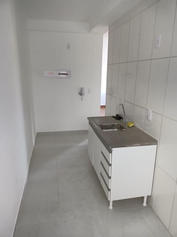 Apartamento para alugar com 2 quartos, 42m² - Foto 9