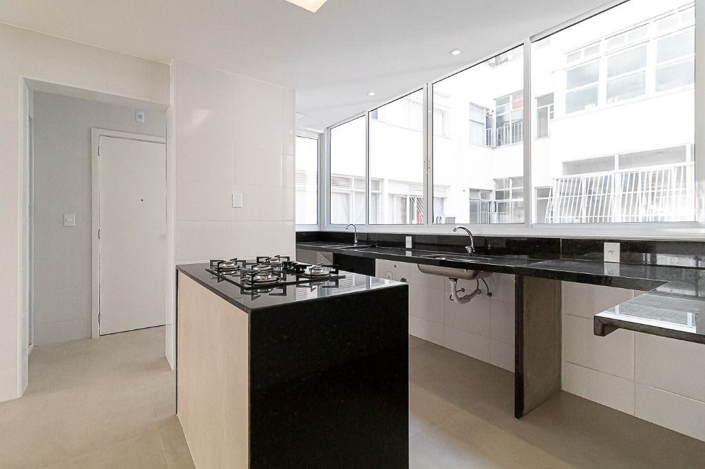 Apartamento à venda com 4 quartos, 155m² - Foto 10