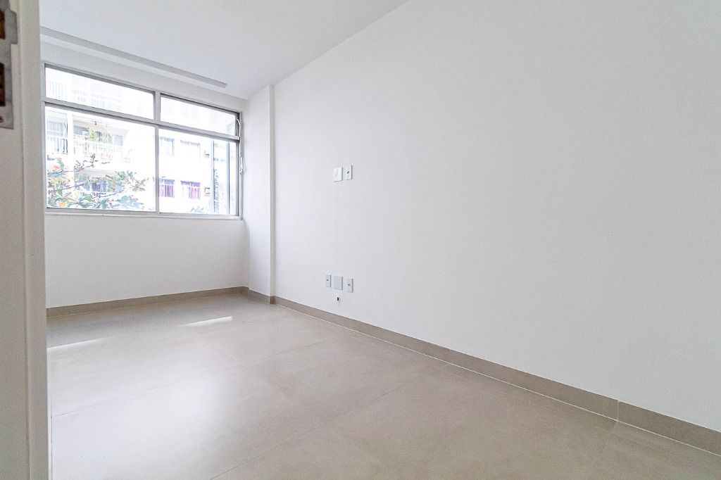 Apartamento à venda com 4 quartos, 155m² - Foto 26