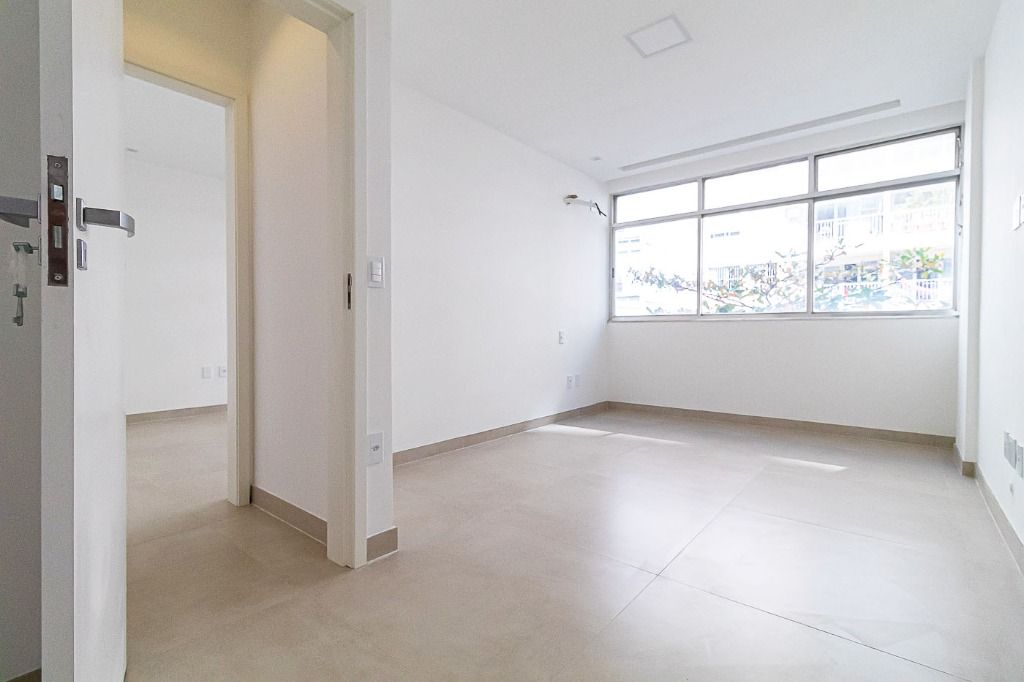 Apartamento à venda com 4 quartos, 155m² - Foto 28