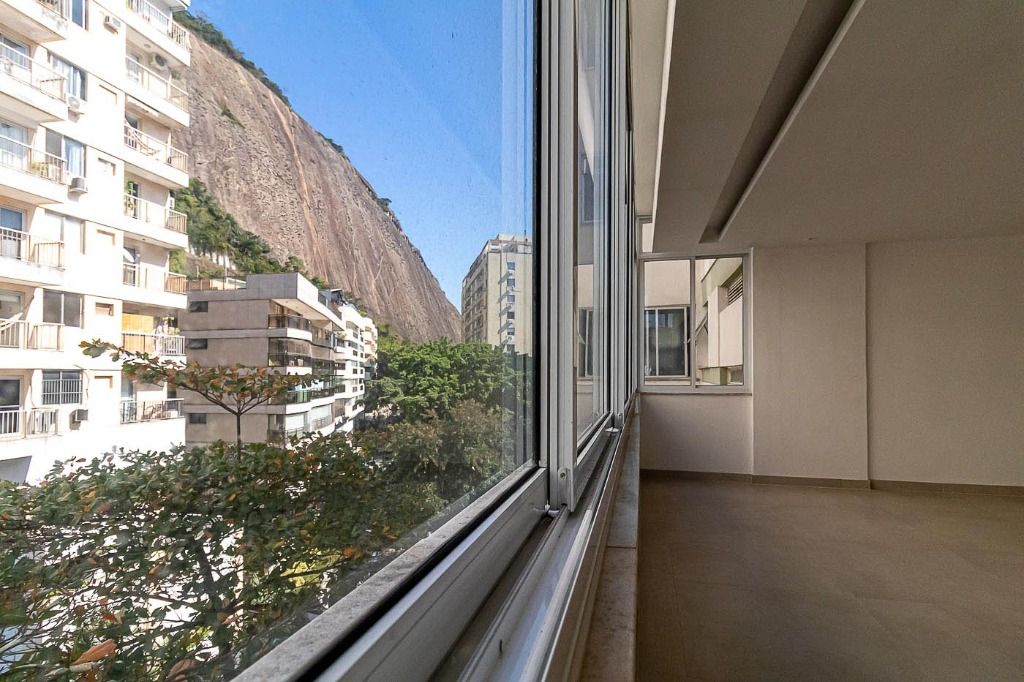 Apartamento à venda com 4 quartos, 155m² - Foto 6