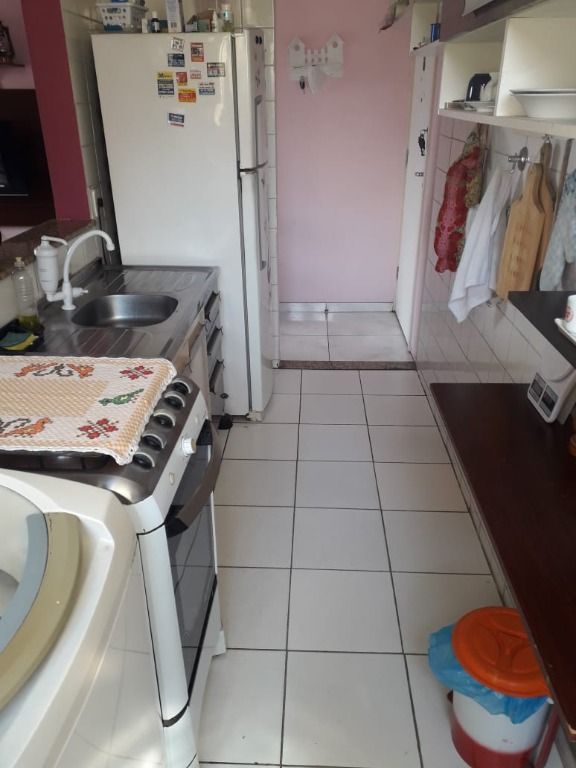 Apartamento à venda com 3 quartos, 51m² - Foto 14