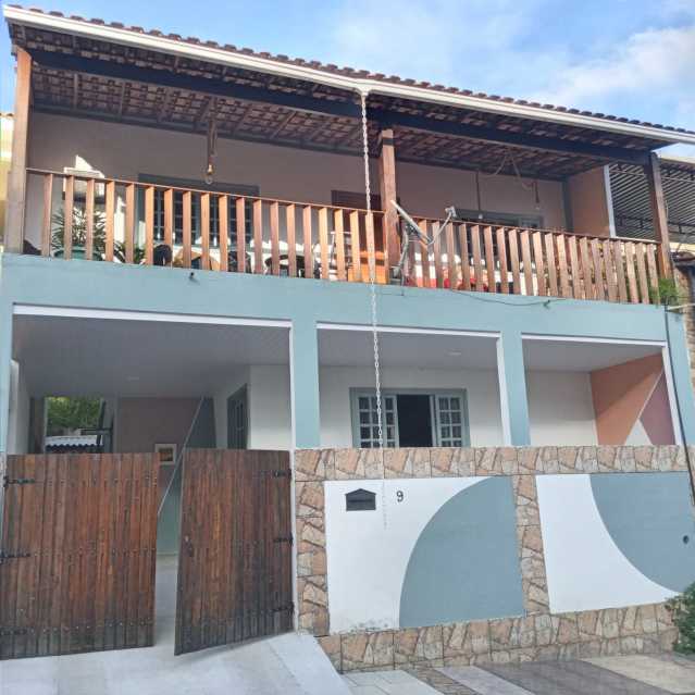 Casa à venda com 4 quartos, 176 - Foto 1