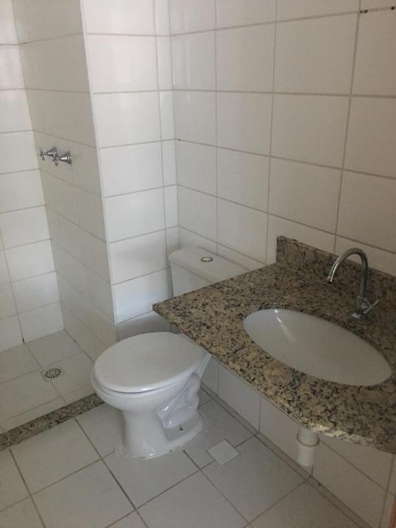 Apartamento à venda com 2 quartos, 69m² - Foto 10