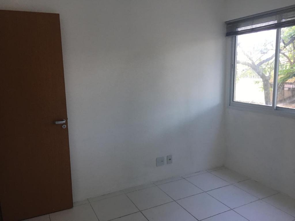 Apartamento à venda com 2 quartos, 69m² - Foto 2