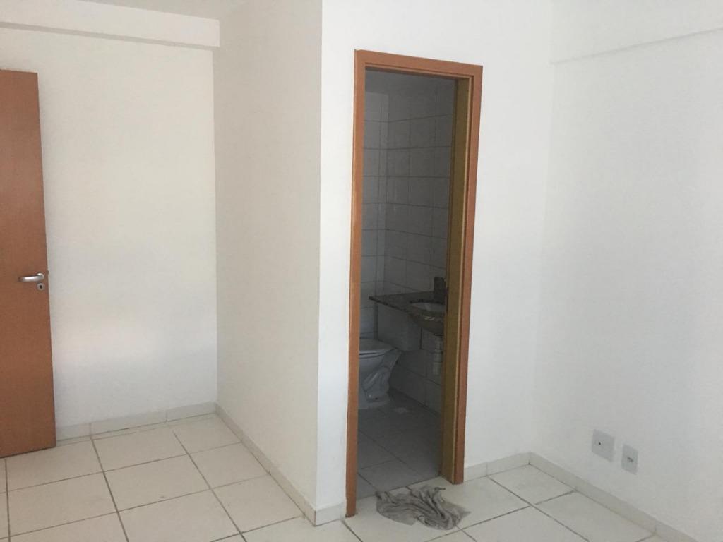 Apartamento à venda com 2 quartos, 69m² - Foto 7