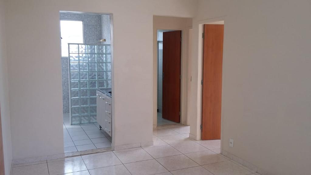 Apartamento para alugar com 2 quartos, 56m² - Foto 1