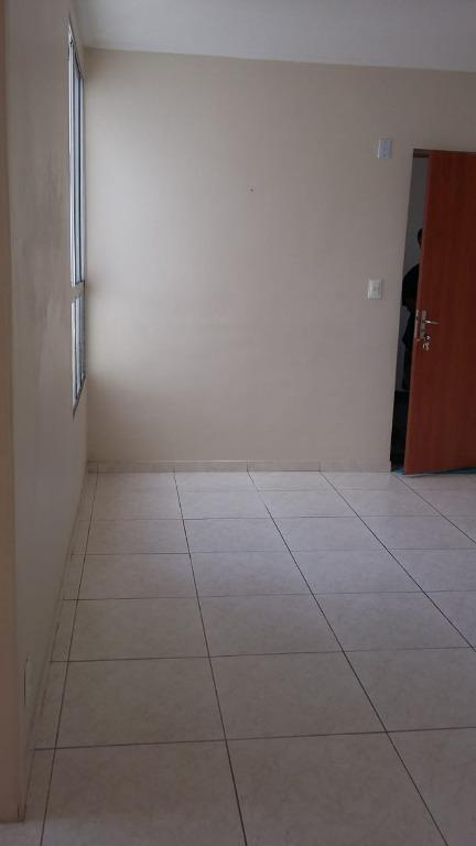 Apartamento para alugar com 2 quartos, 56m² - Foto 3