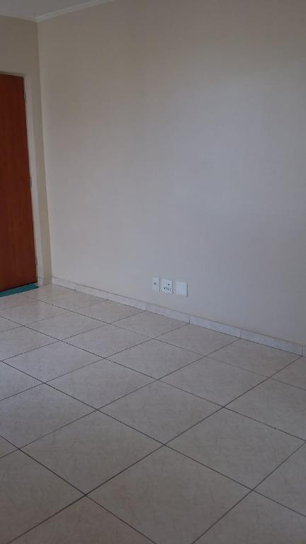 Apartamento para alugar com 2 quartos, 56m² - Foto 7