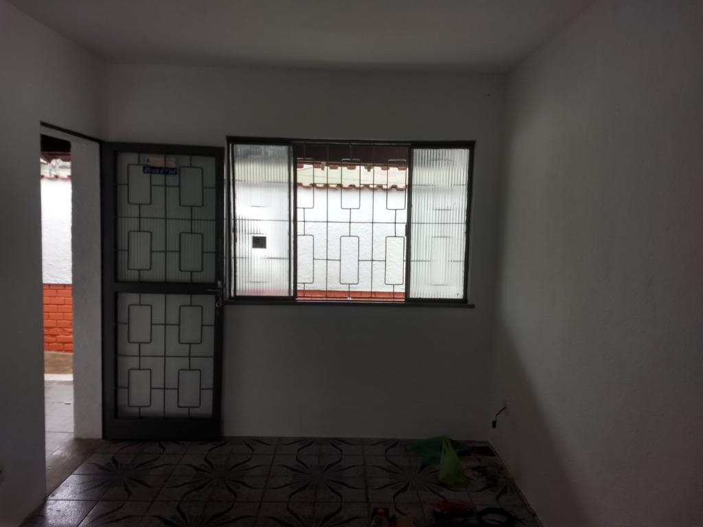 Casa de Condomínio para alugar com 2 quartos, 90m² - Foto 4