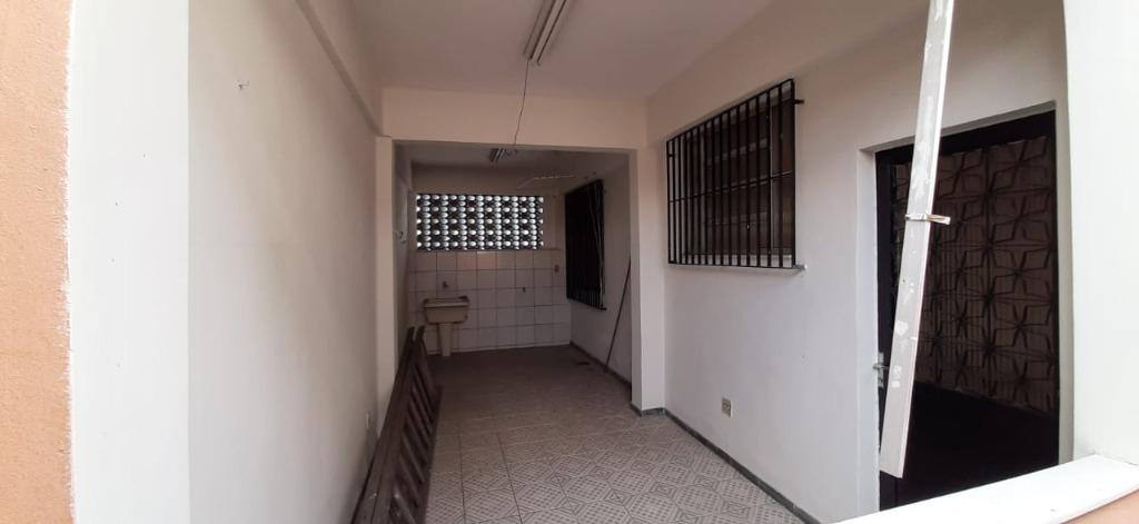 Casa para alugar com 2 quartos, 100m² - Foto 19