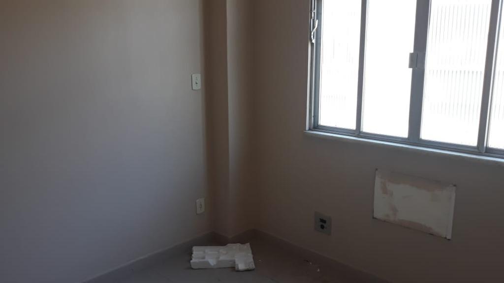 Apartamento à venda e aluguel com 3 quartos, 80m² - Foto 4