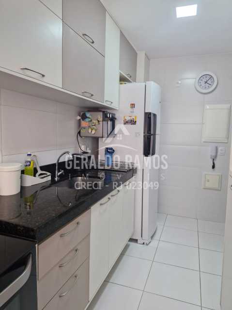 Apartamento à venda com 2 quartos, 101m² - Foto 6