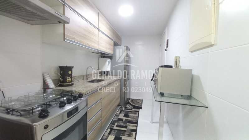 Apartamento à venda com 2 quartos, 99m² - Foto 5