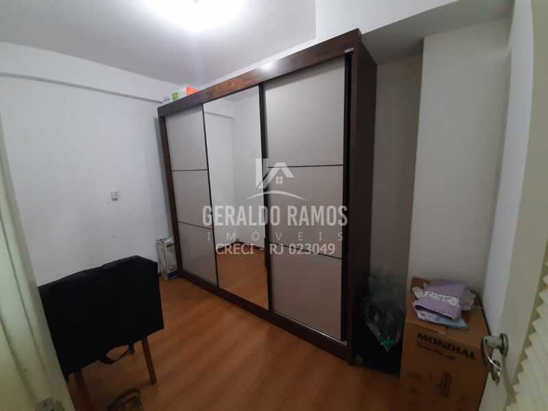 Apartamento à venda com 4 quartos, 90m² - Foto 7