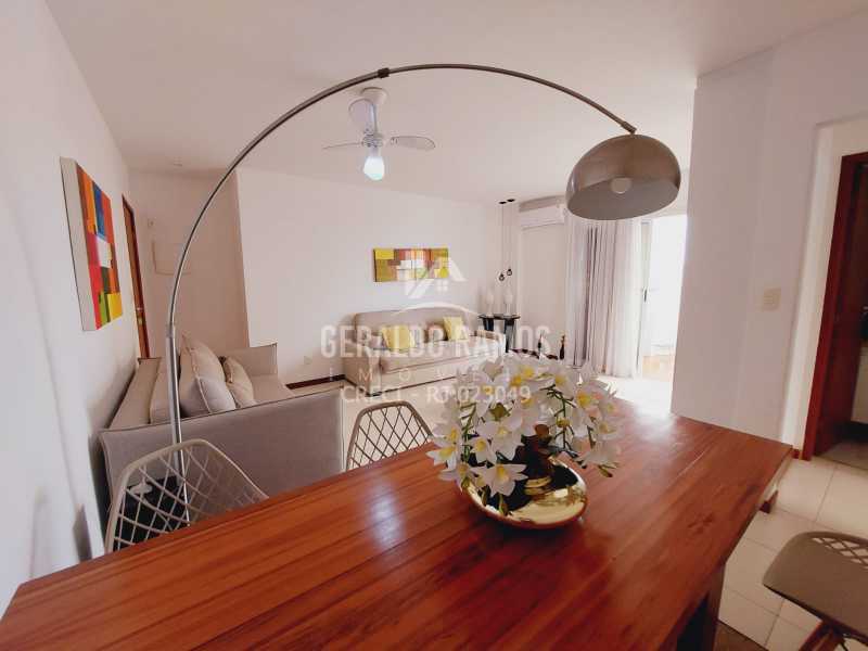 Apartamento à venda com 3 quartos, 227m² - Foto 9