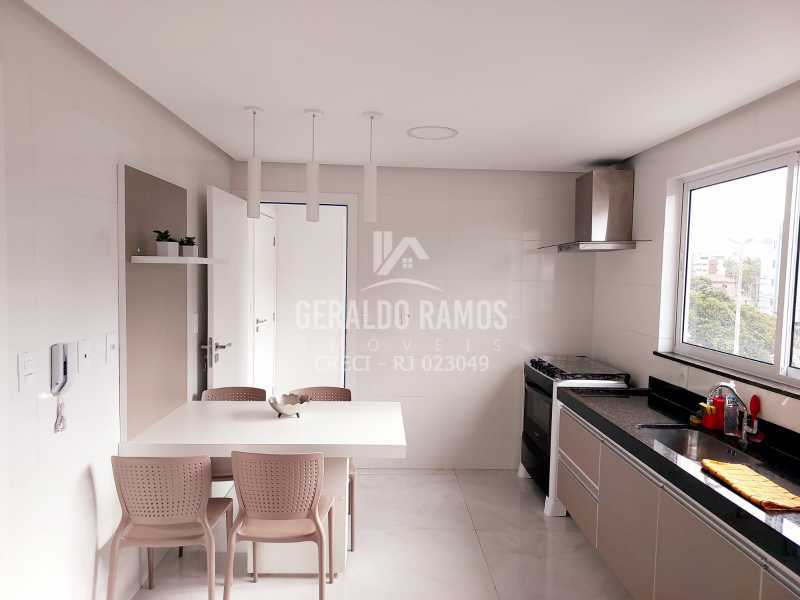 Apartamento à venda com 3 quartos, 130m² - Foto 6