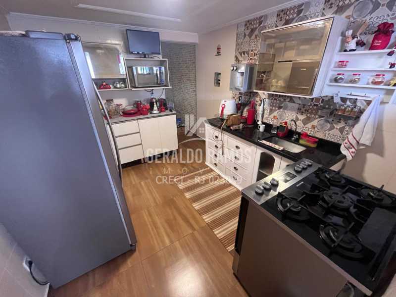 Apartamento à venda com 3 quartos, 95m² - Foto 5