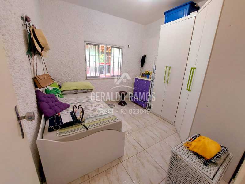 Casa à venda com 2 quartos, 110m² - Foto 8