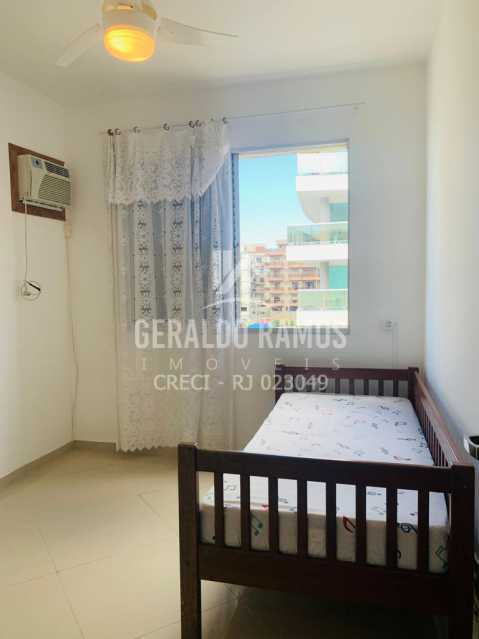 Apartamento à venda com 3 quartos, 97m² - Foto 11