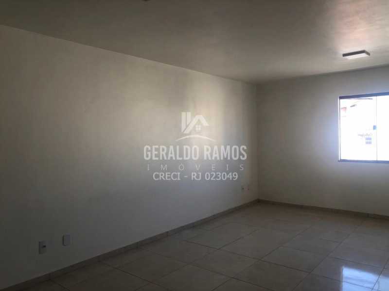 Casa para alugar com 2 quartos, 100m² - Foto 2