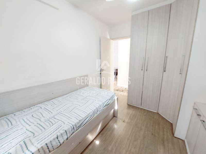 Apartamento para alugar com 2 quartos, 70m² - Foto 11
