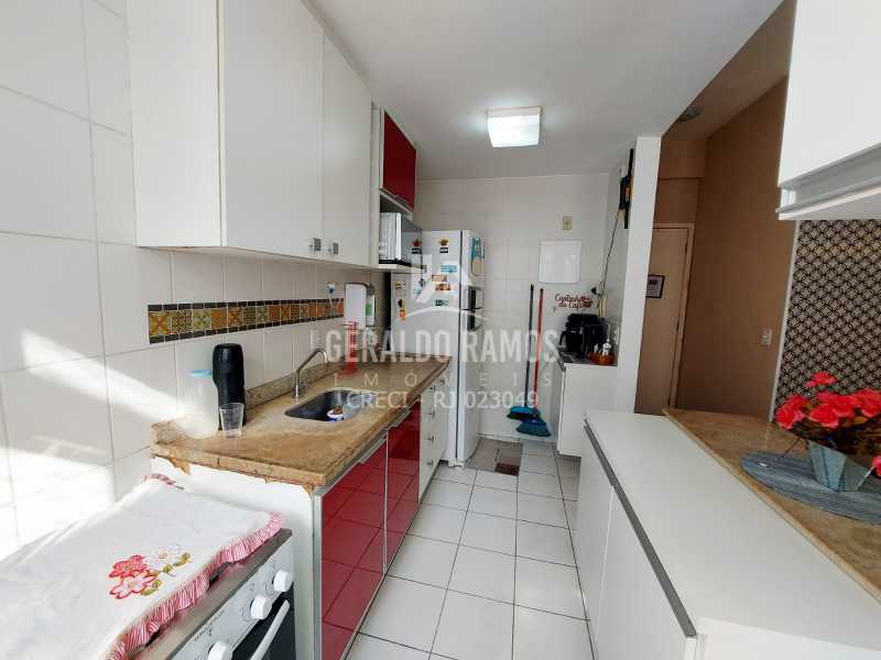 Apartamento para alugar com 2 quartos, 70m² - Foto 5